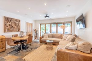 Photo 6- click for photo gallery